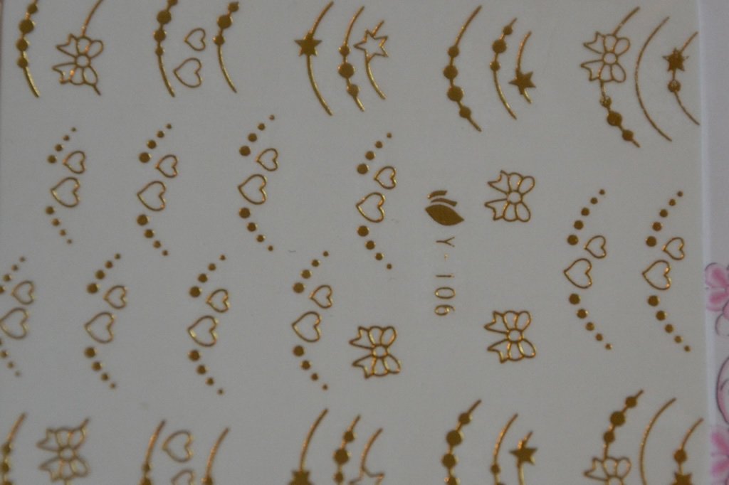 Autocollant Ongle Water Decal Points & Coeurs Dorés